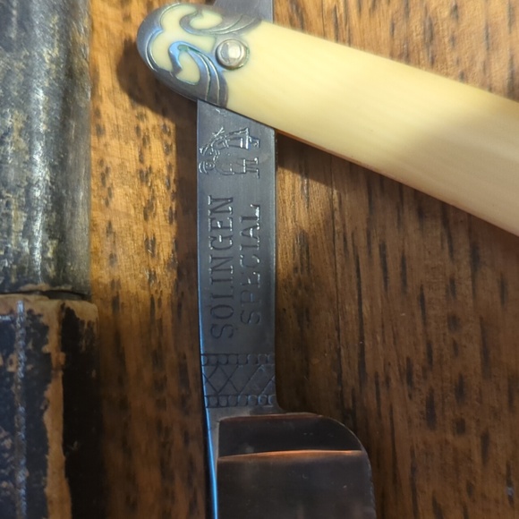 SOLINGEN STRAIGHT RAZOR RARE - Picture 2 of 3